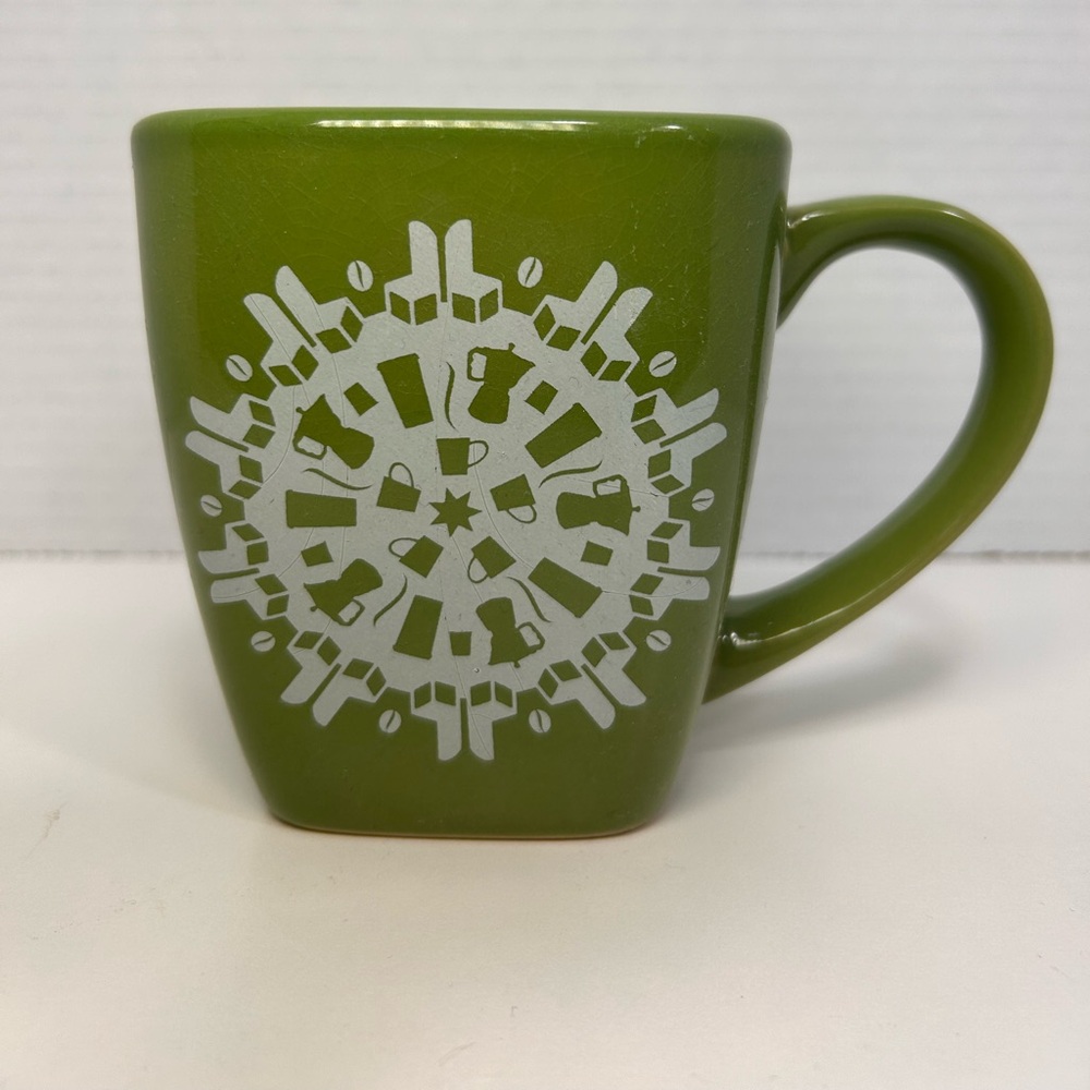 2004 Starbucks Green Square Snowflake Coffee Mugs 16 oz Retired Holiday Design